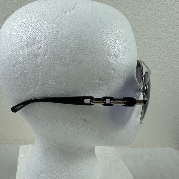 Steve Madden Women's Susana Aviator Sunglasses Silver Black Chunky Chain Side - Picture 3 of 7